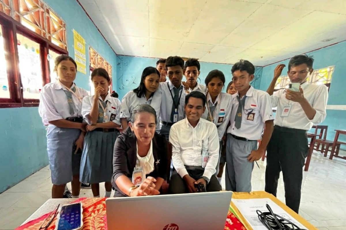 Telkomsat hadirkan internet satelit wilayah 3T di Malut dukung transformasi digital