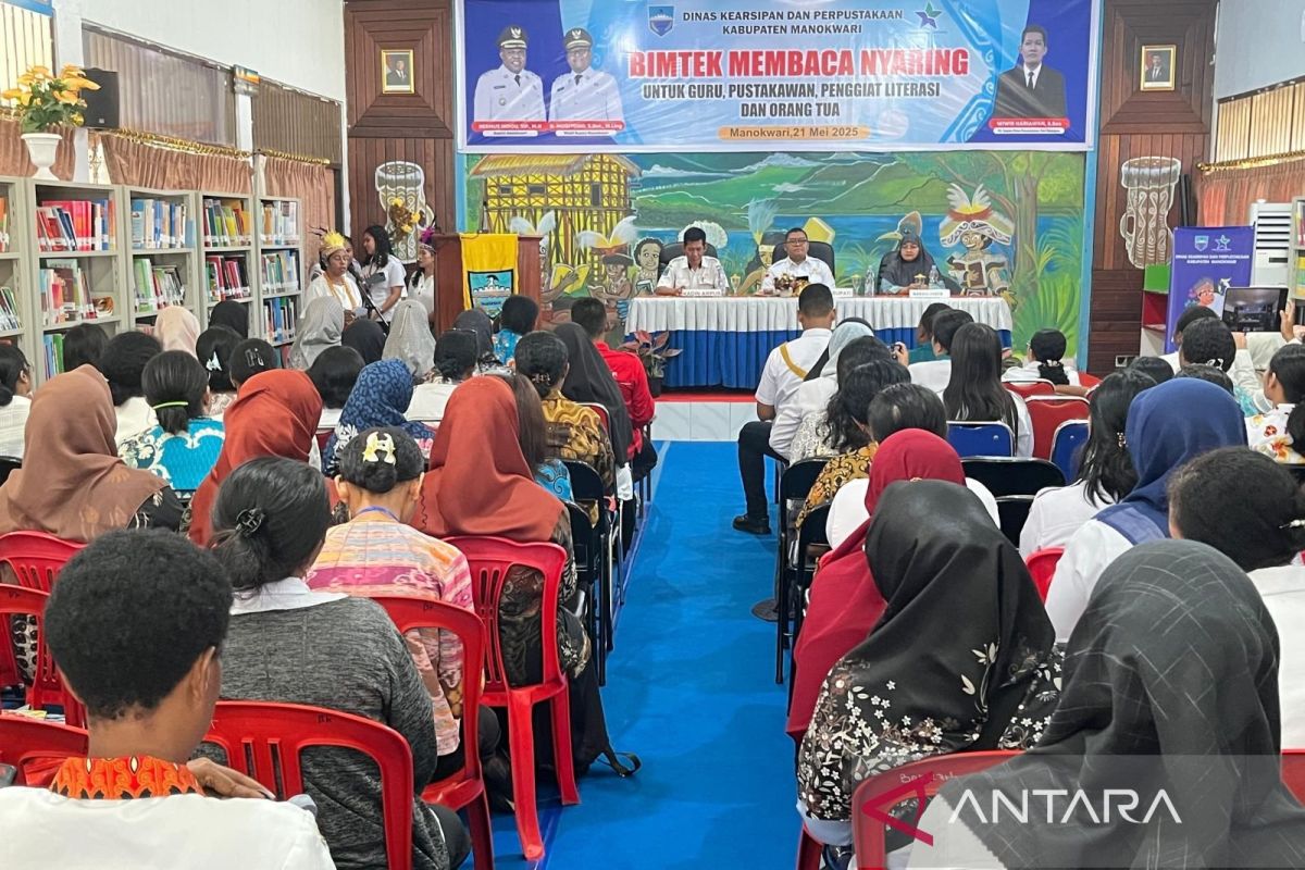 Pemkab Manokwari tingkatkan literasi melalui bimtek membaca nyaring