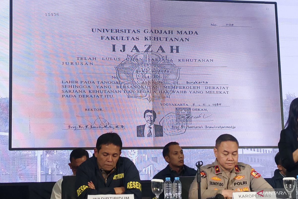 Bareskrim Polri nyatakan ijazah sarjana Jokowi asli