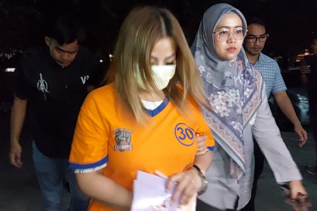 Polda Jatim tetapkan pemilik Santoso Seal tersangka penggelapan ijazah