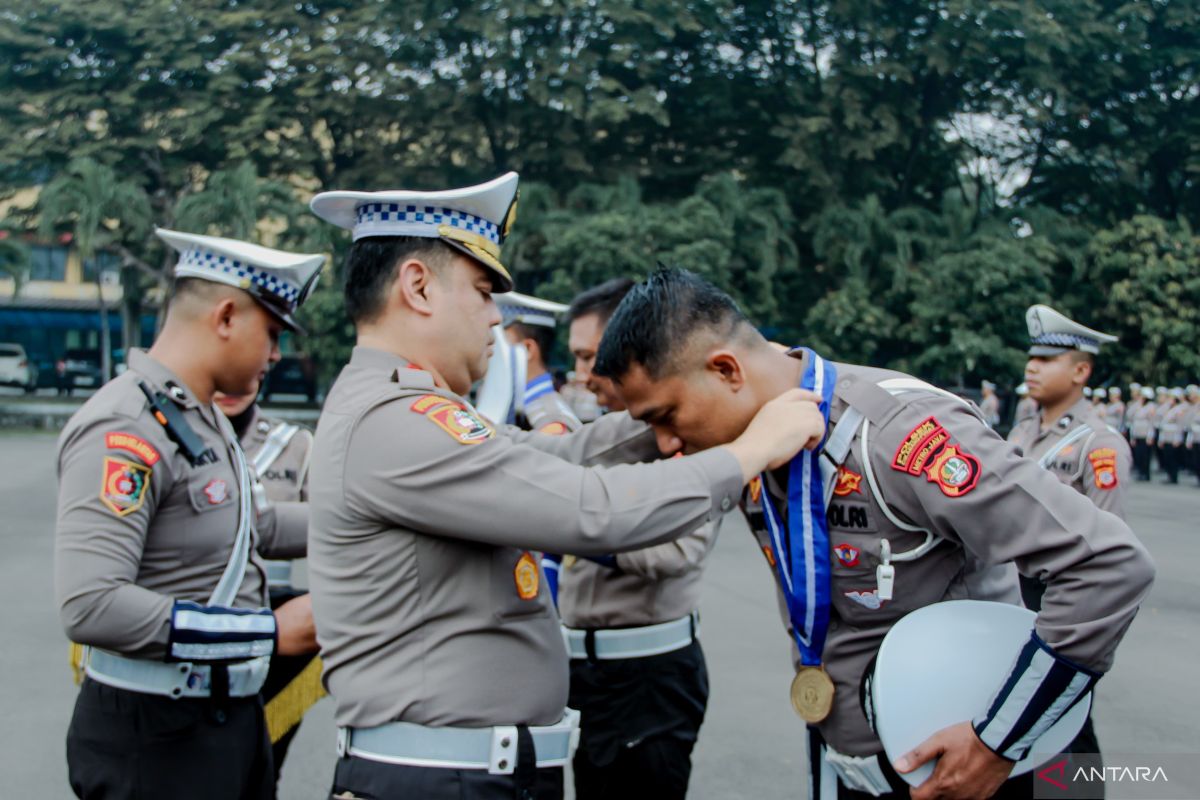 Anggota Polsek Cikarang sabet tiga penghargaan Dikbangspes 2025