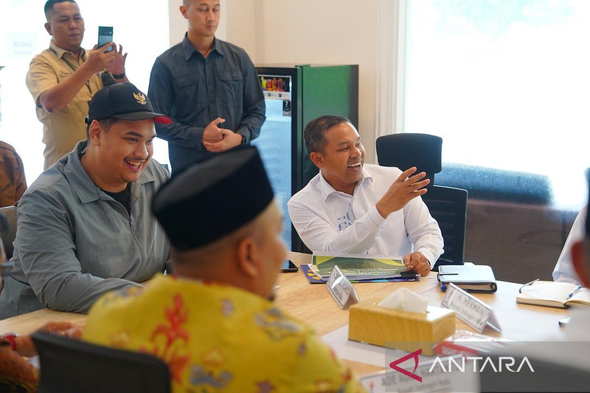 Menpora RI terkesan kekompakan Gubri Abdul Wahid bersama Bupati dan Wali Kota se-Riau