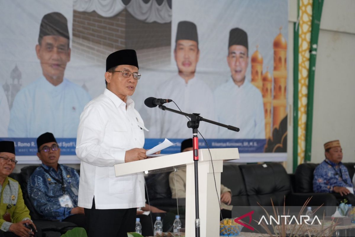 Wamenag RI melepas jamaah calon haji Kalbar
