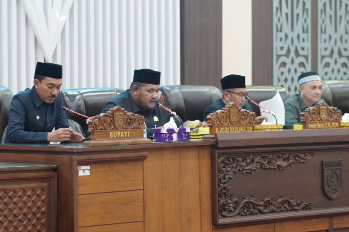 Bupati Banjar sampaikan Raperda RPJMD 2025-2029 ke DPRD