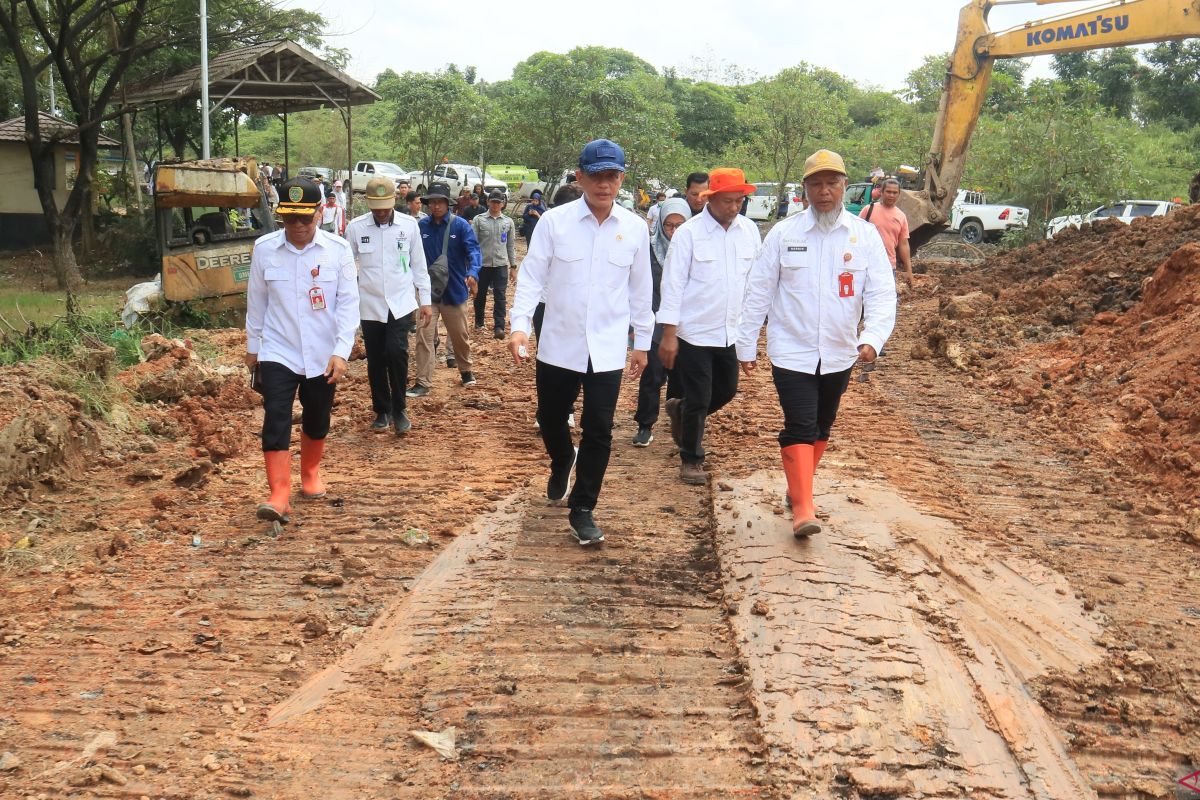 Menteri LH minta pemda serius benahi sampah tidak hanya sekedar berjanji
