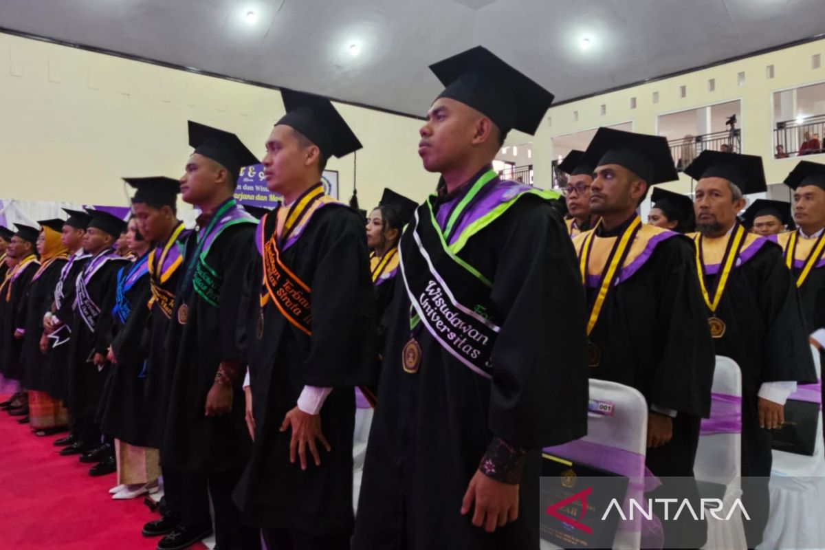 Rektor UNITRI tekankan wisudawan mampu ciptakan lapangan pekerjaan