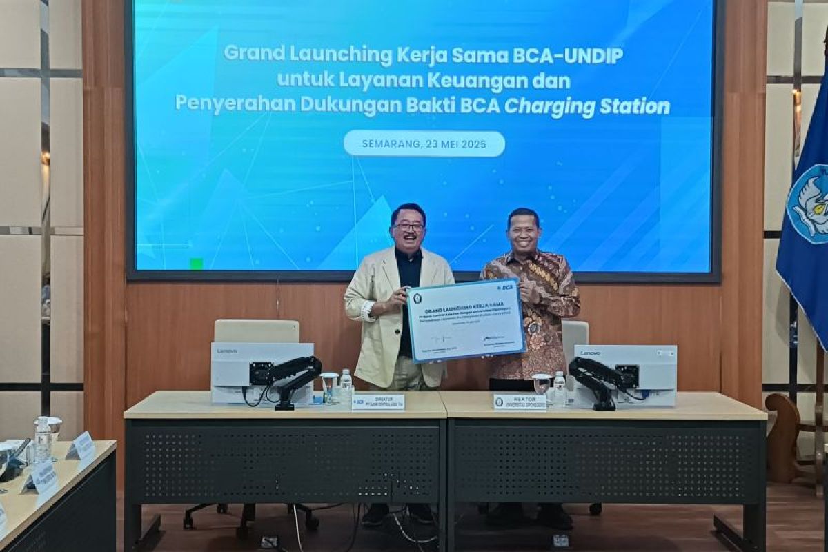 BCA dan Undip kerja sama hadirkan fasilitas pembayaran kuliah