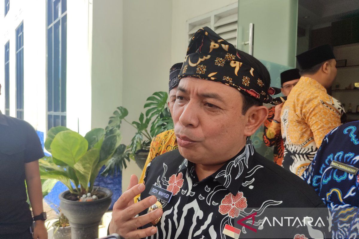 Wali Kota Bengkulu imbau ASN dan pegawai gunakan 