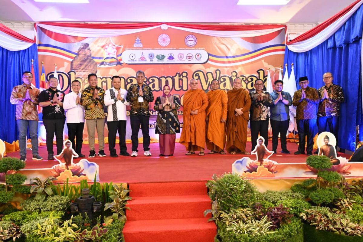 Dharmasanti Waisak di Mandau jadi simbol harmoni dan refleksi spiritual