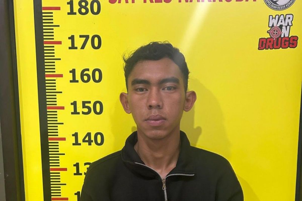 Jual ganja di area pemakaman pemuda di Kerinci di ringkus polisi