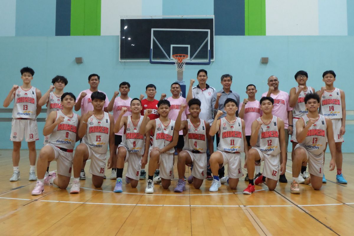 Basket Indonesia menjaga peluang ke Piala Asia U-16 usai kalahkan Singapura