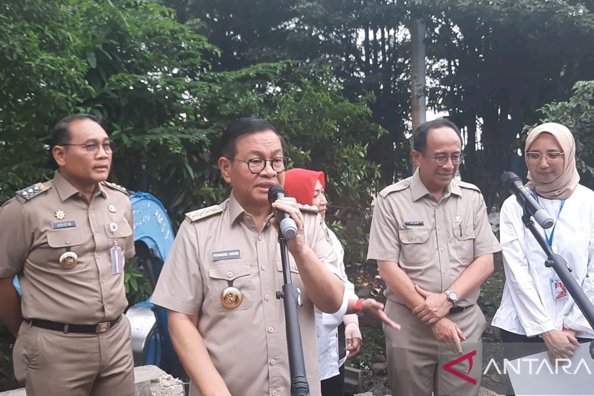 Pramono siap bangun fasilitas MCK di Kebon Melati