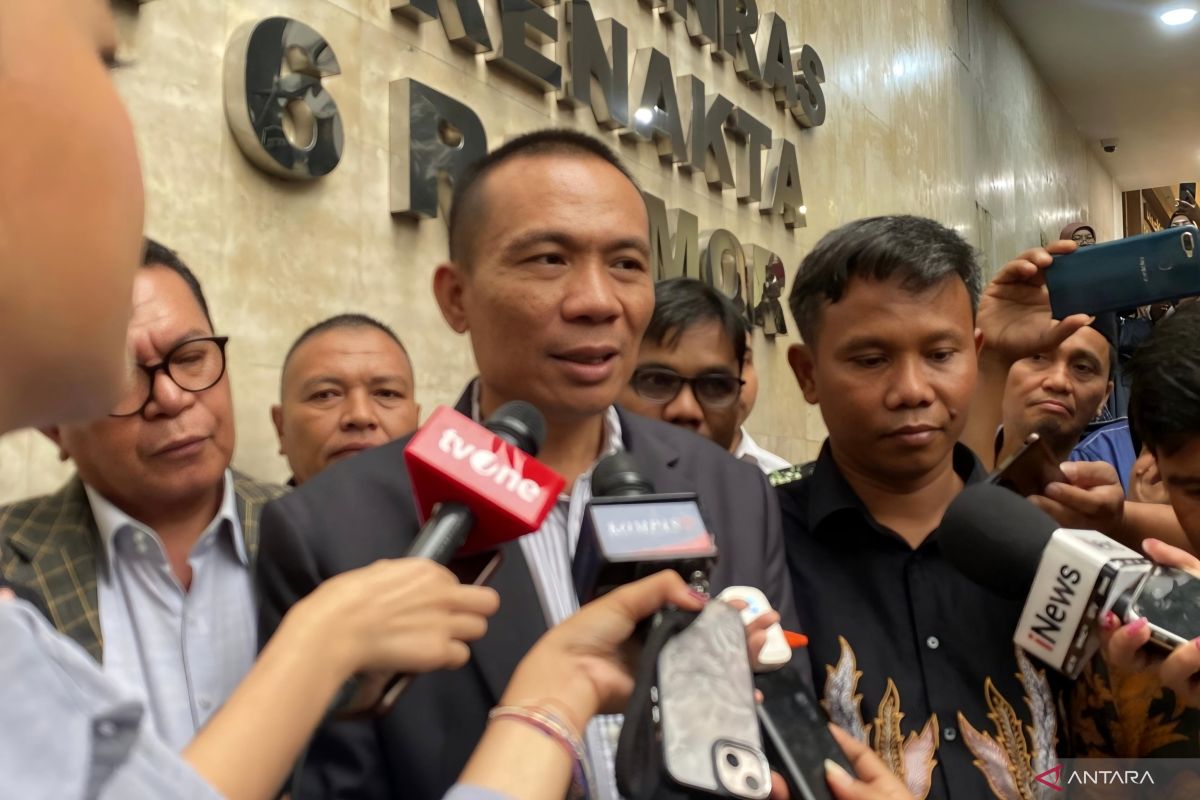 Tuduhan ijazah palsu Jokowi, Rismon Sianipar ditanya 97 pertanyaan