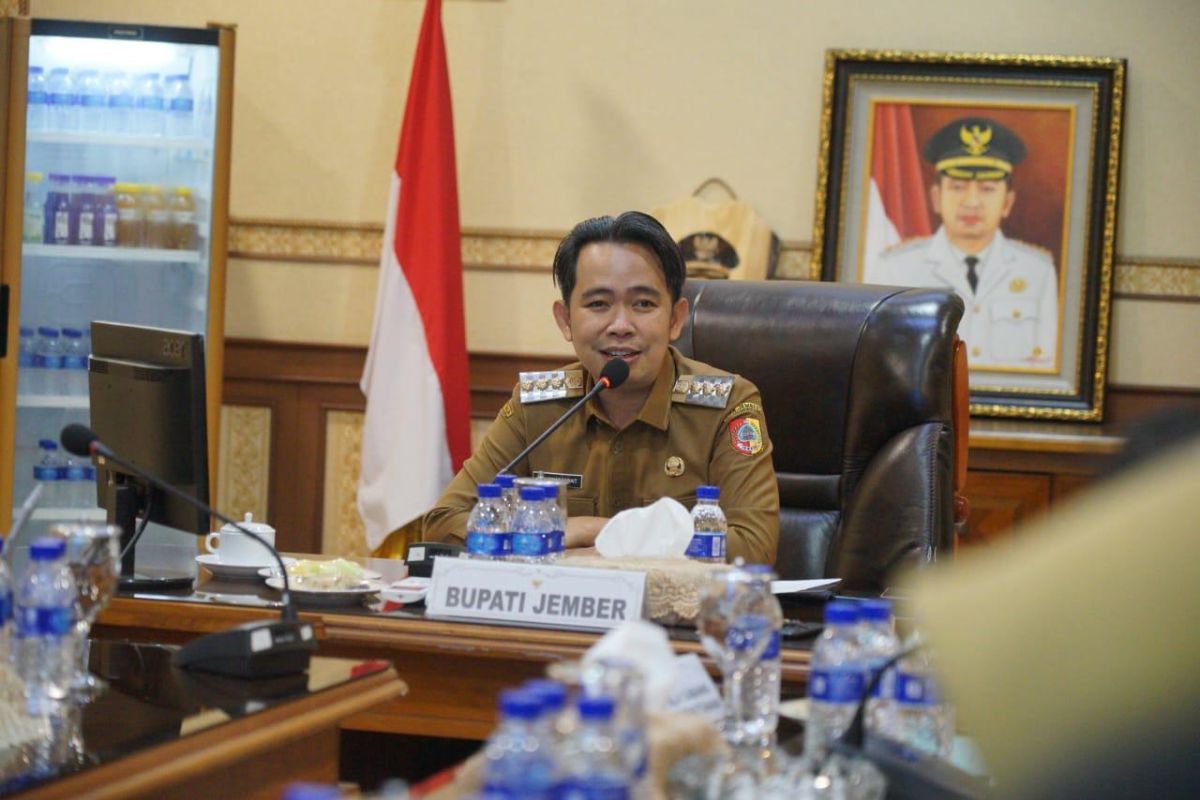 Survei: Warga Jember puas kinerja Gus Fawait-Djoko