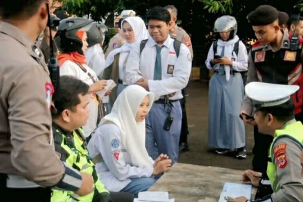 Polres Purwakarta akan tilang dan sita bagi pelajar bawa sepeda motor