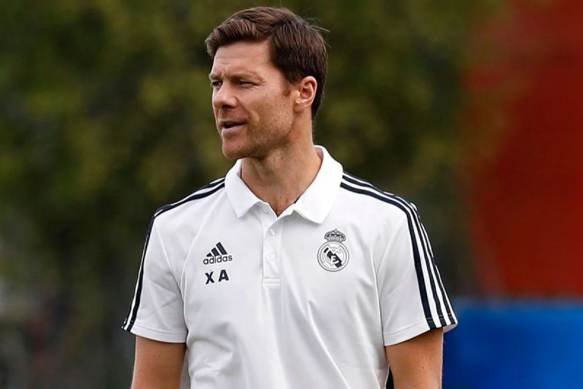 Membangun dinasti Los Galacticos jilid tiga
