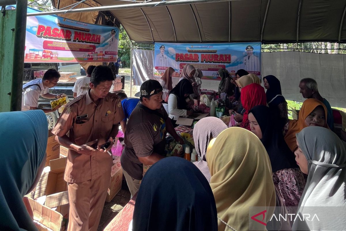 Pemkab HST gelar lima titik pasar murah kendalikan inflasi jelang Idul Adha