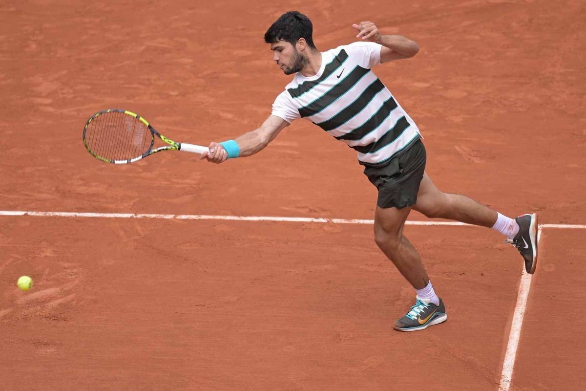 Carlos Alcaraz memulai misi pertahankan gelar di Roland Garros dengan solid