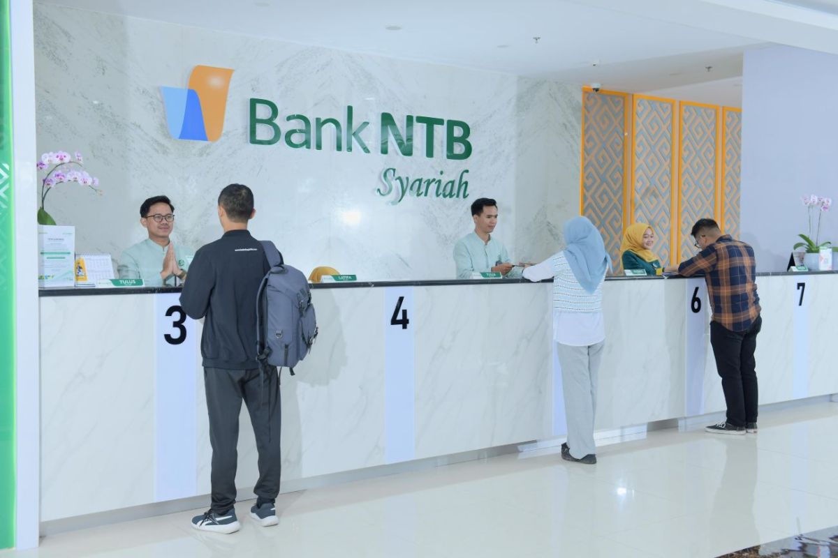 Gubernur Iqbal: Bank NTB Syariah harus jadi kebanggaan masyarakat
