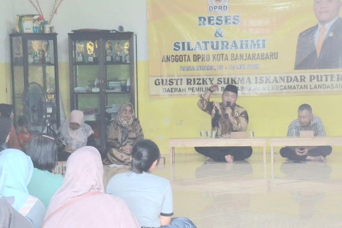 Ketua DPRD Banjarbaru jaring aspirasi perbaikan jalan lingkungan melalui reses