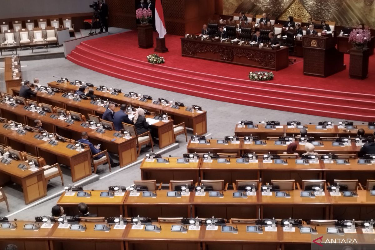 Paripurna DPR setujui  naturalisasi empat calon pemain timnas perempuan