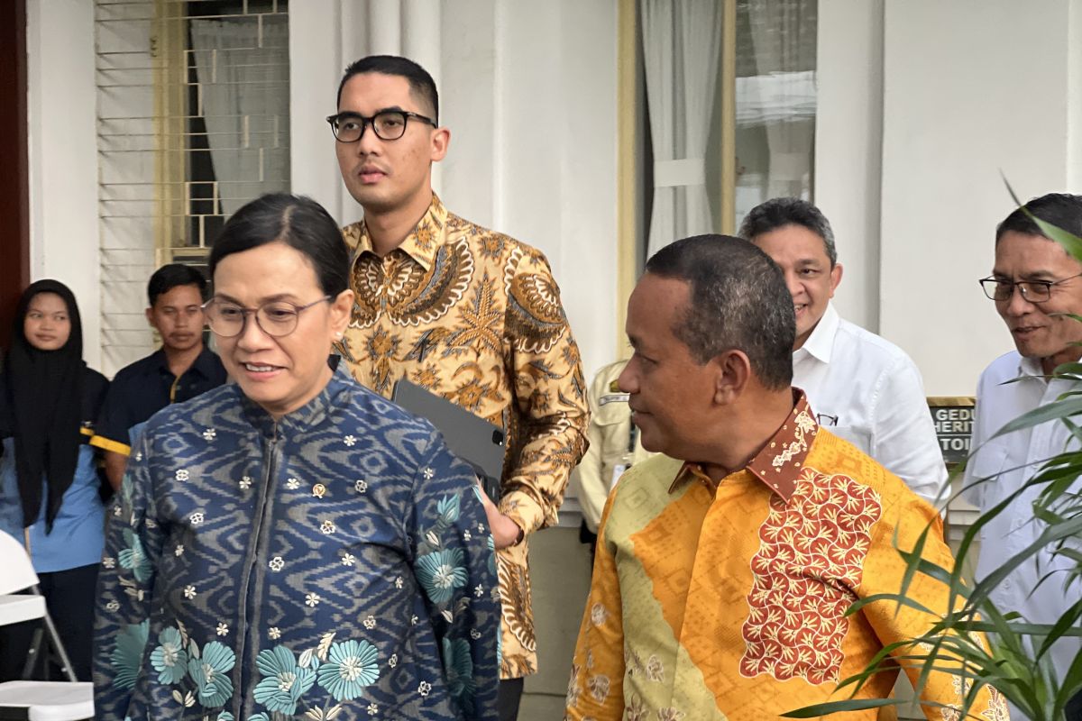 Ministers agree to boost oil-gas, mining revenue