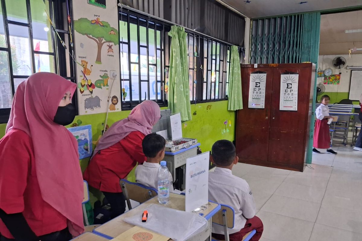Program Pelindo Sehat fasilitasi pemeriksaan mata gratis 600 siswa SD di Jakut
