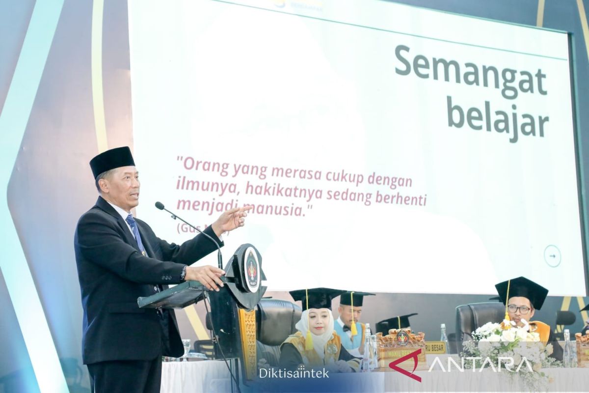 Wamendiktisaintek  dorong pendidikan tinggi kembangkan empati mahasiswa