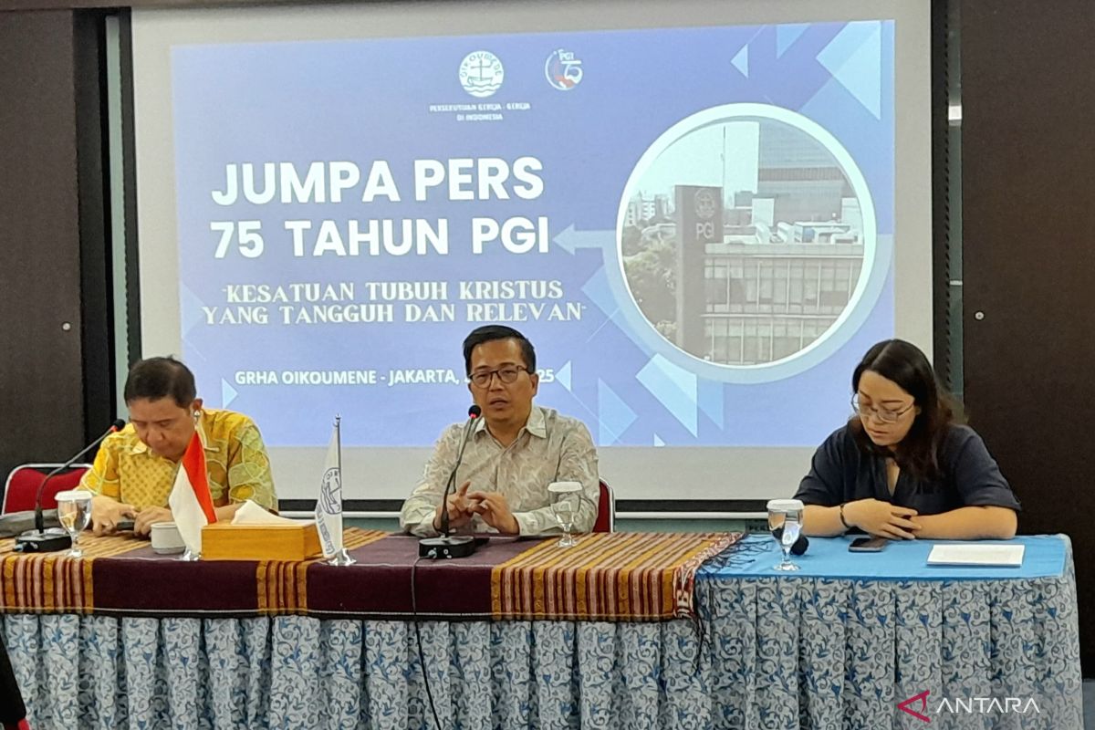 PGI minta gereja bisa jawab persoalan krisis yang dialami umat