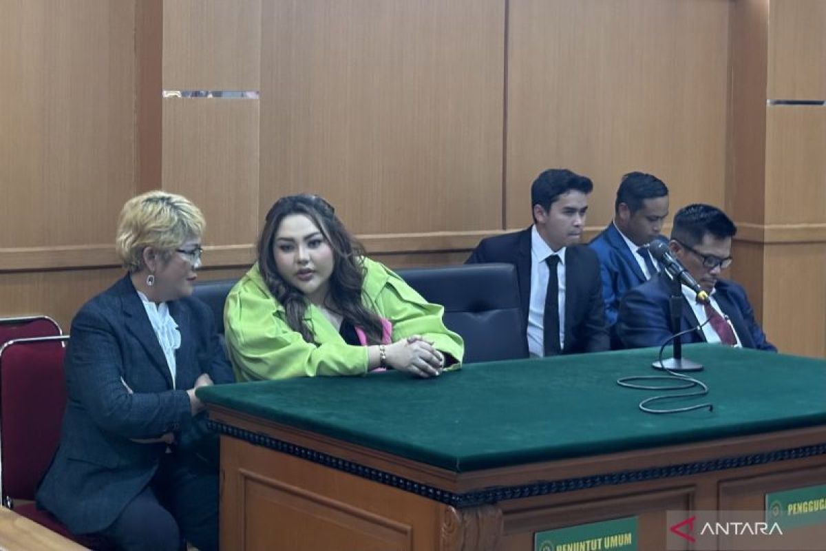 Hakim PN Bandung memutuskan Lisa Mariana dan Ridwan Kamil tempuh jalur mediasi