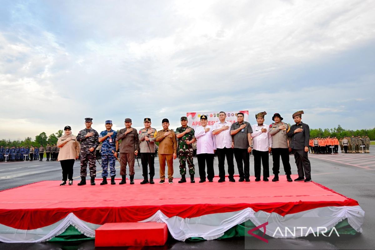 Usai Tanam 10.000 Pohon, Bupati Bengkalis Ikuti Apel Siaga Karhutla di Dumai