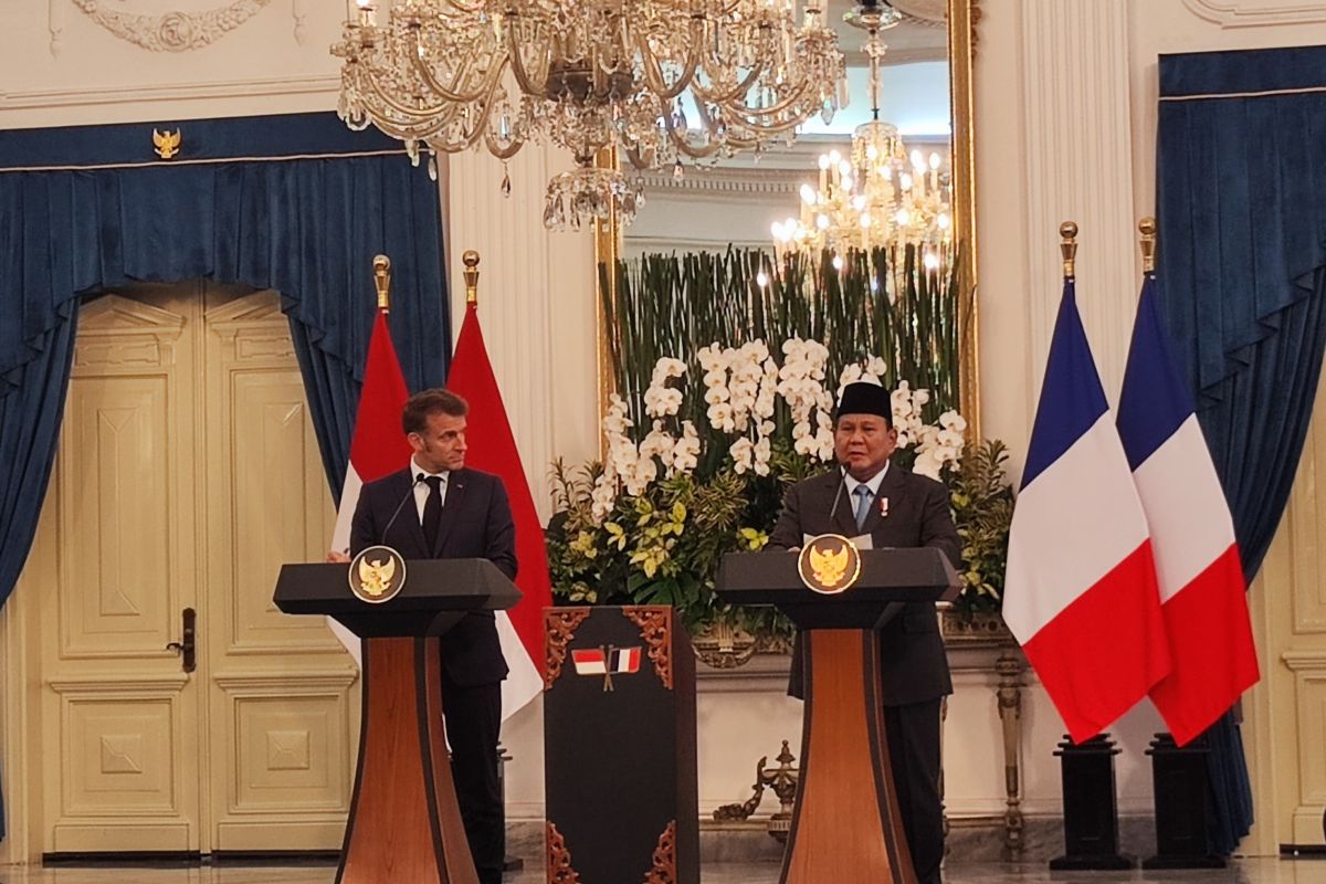 Magelang: Prabowo, Macron to visit military academy on Thursday