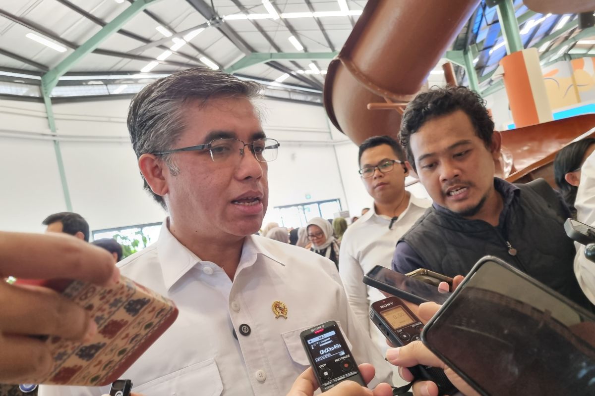 Menaker ajak industri media dan pekerja bahas PHK massal