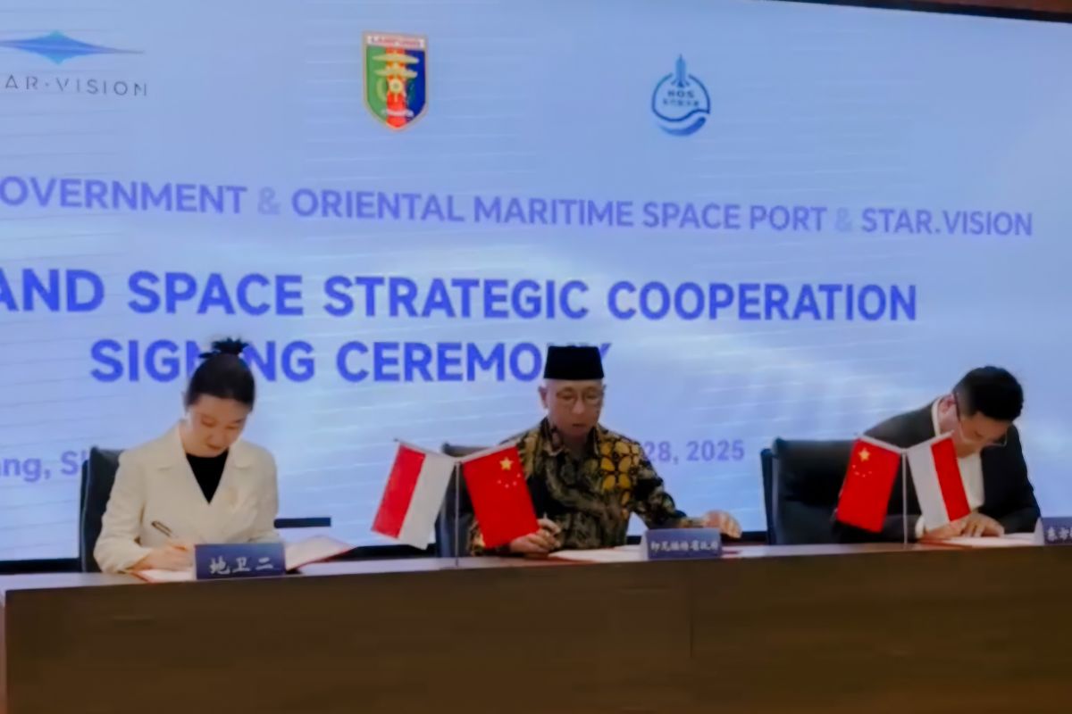Lampung kerja sama pemanfaatan satelit dengan dua perusahaan China