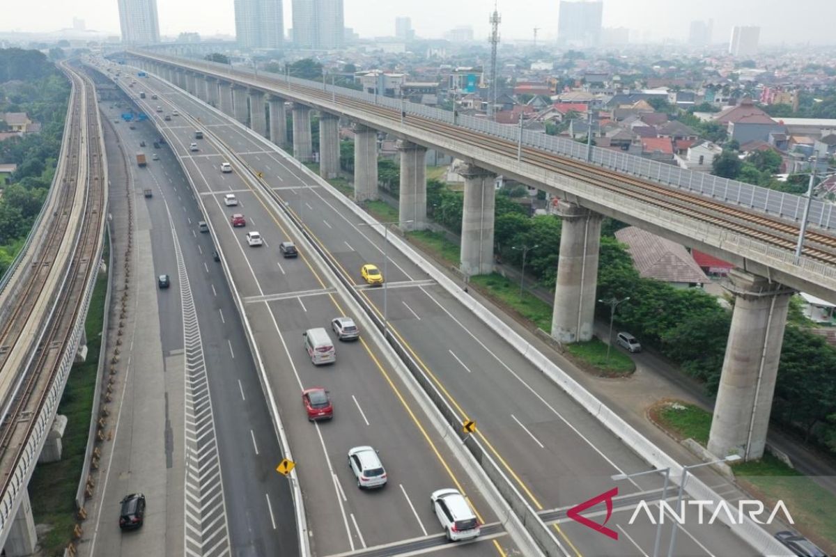 34.425 kendaraan ke arah Cikampek via MBZ H-1 libur Kenaikan Yesus