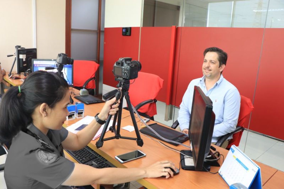 Tekan pelanggaran keimigrasian WNA wajib ke Kantor Imigrasi perpanjangan izin tinggal