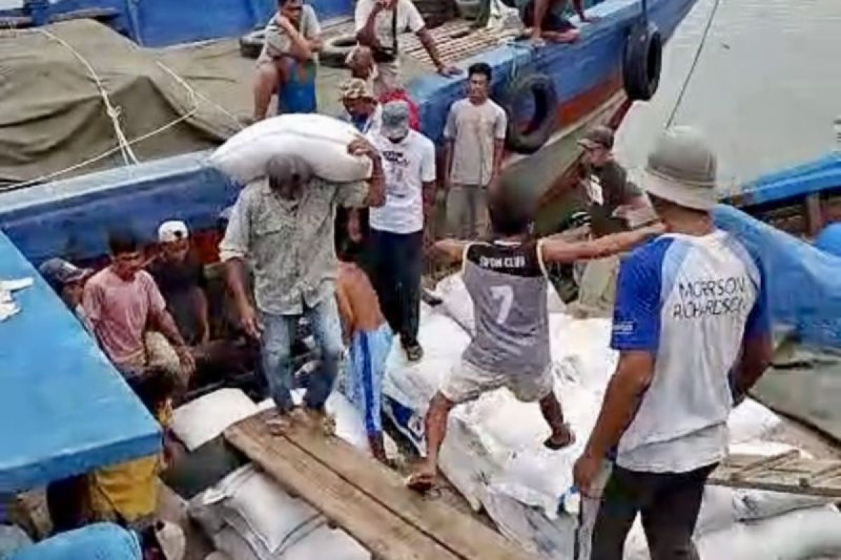 Bulog Batam siapkan 25 ton beras sambut perayaan Idul Adha