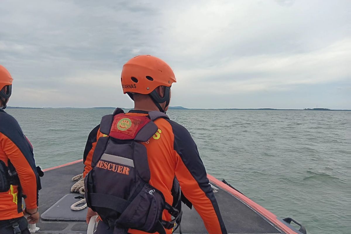 Tim SAR cari seorang nelayan tenggelam di perairan Bintan Kepri