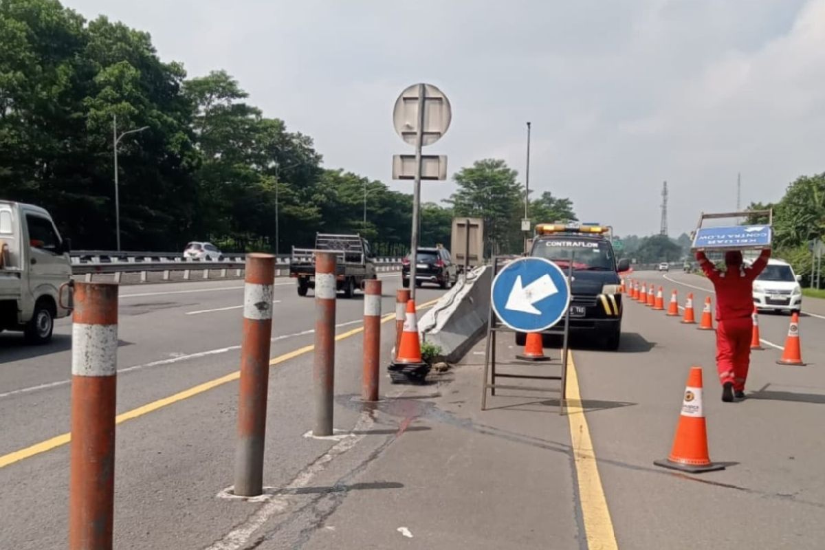 Contraflow di Tol Jagorawi arah Puncak dihentikan atas diskresi Kepolisian