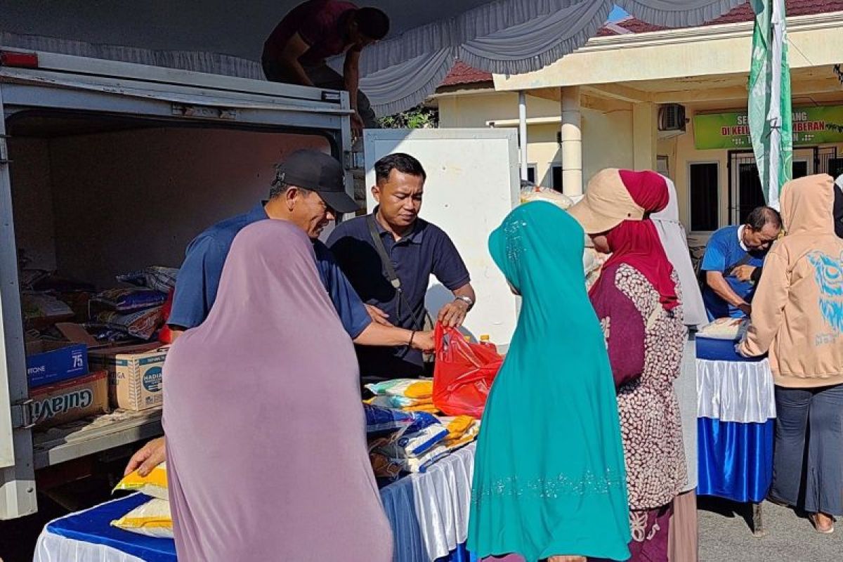 Bulog Bangka siapkan 409 ton minyak goreng sambut Idul Adha
