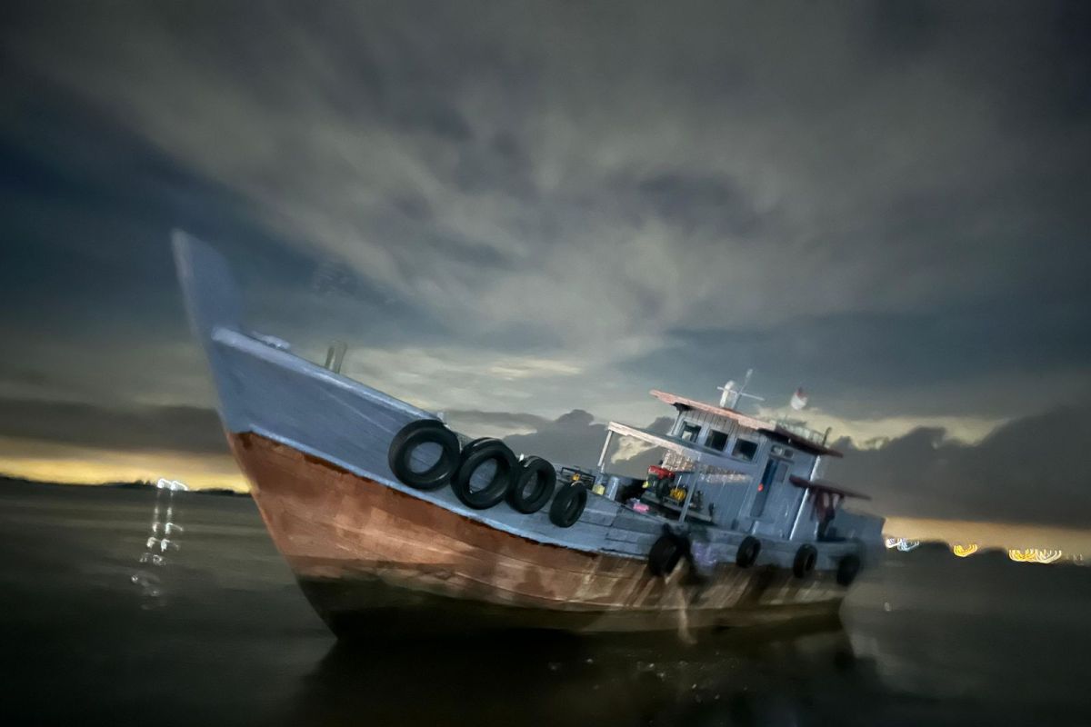 Polda Kepri amankan kapal angkut solar jumlah besar tanpa izin di Batam