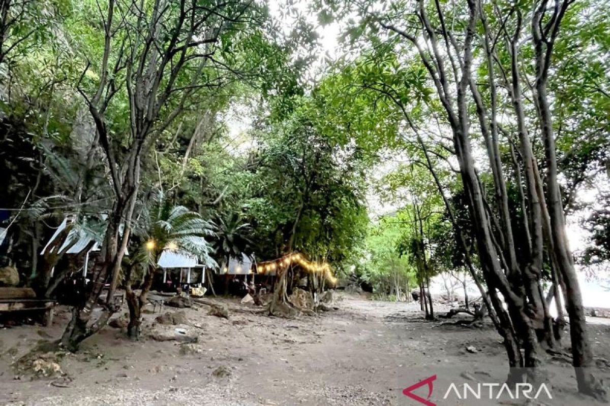 Wisata Oluhuta Paradise ramai pengunjung saat libur panjang