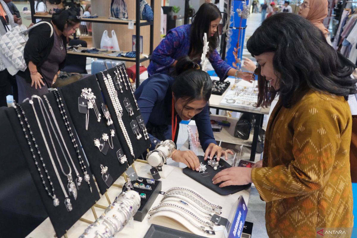 Ketahui keuntungan dan kekurangan berinvestasi perak