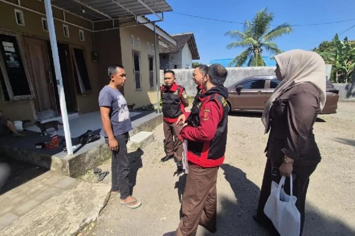 Kejari Blitar tahan saudara mantan bupati akibat dugaan korupsi