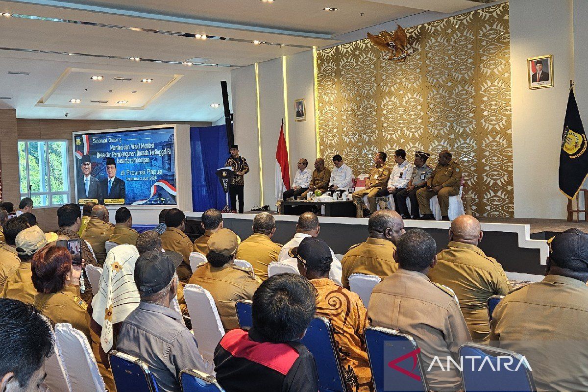 Forming Red and White co-ops in Papua, minister assures