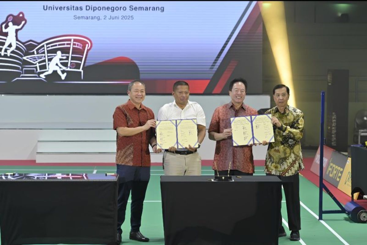 Undip miliki lapangan bulu tangkis kelas internasional