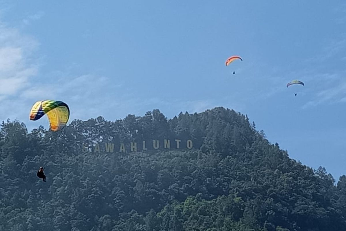 Sport tourism untuk akselerasi ekonomi, Sawahlunto bidik potensi olahraga udara