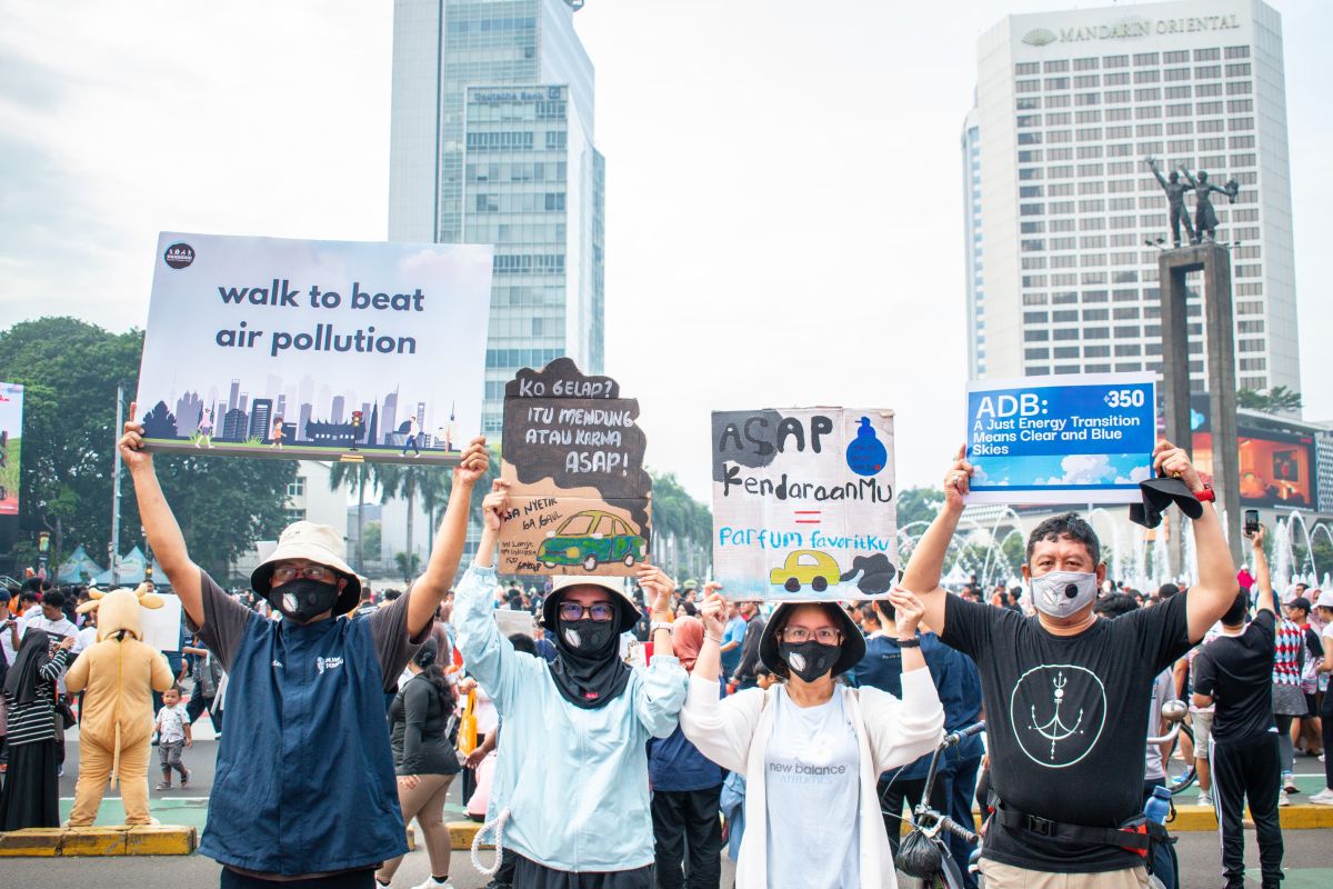 Selasa pagi, kualitas udara Jakarta masuk 10 besar terburuk di dunia