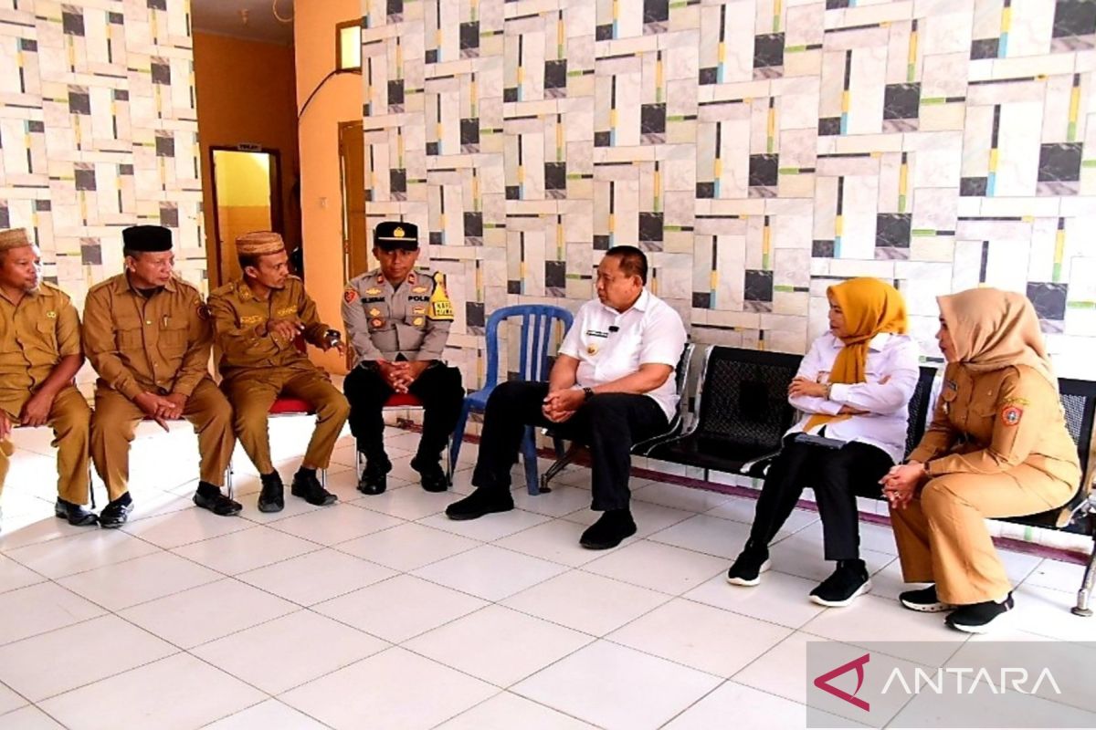 Gubernur Gorontalo meninjau pelayanan publik wilayah pesisir