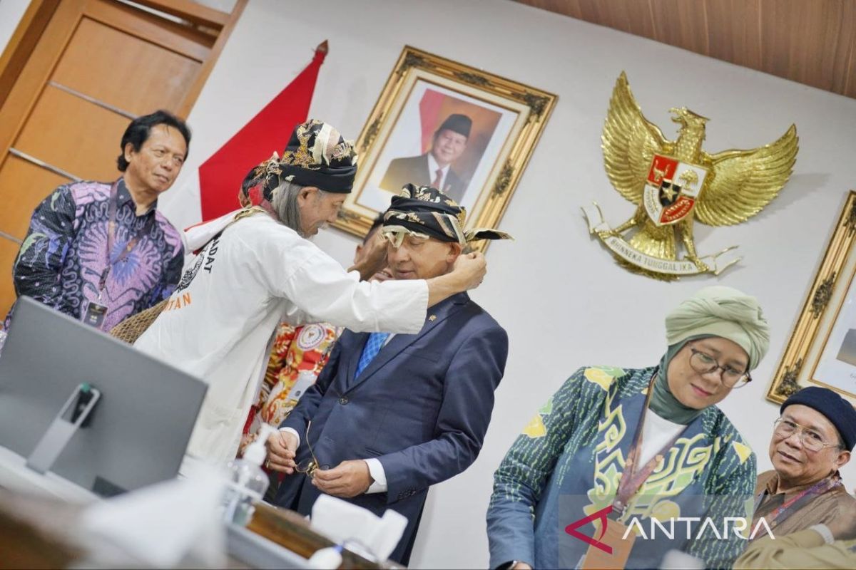 Menteri Fadli Zon mendukung program studi seni pencak silat